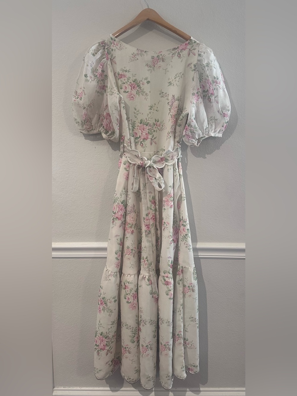 Sue Sartor Vintage-Style Floral Dress with Puff Sleeves - Pink on White - Picture 5 of 7